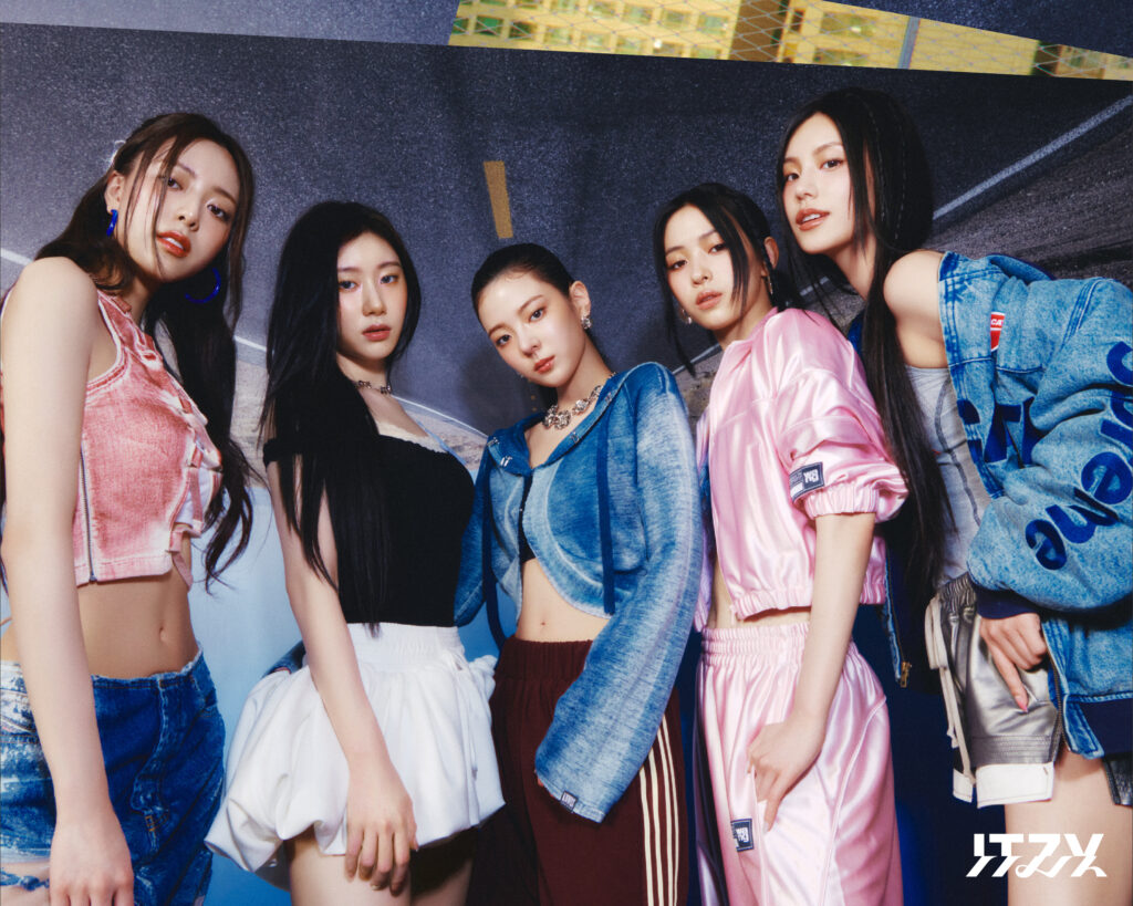 Image of ITZY Gold Album